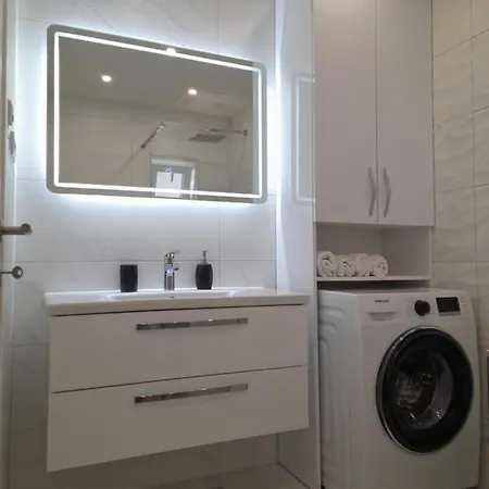 Kate Apartment